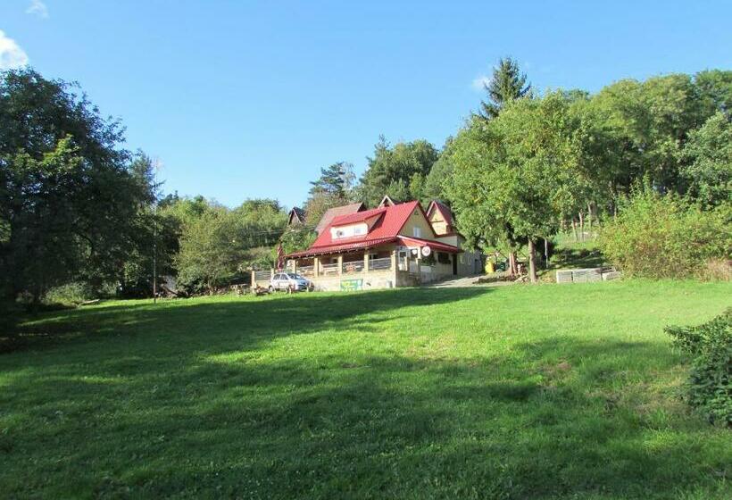 هاستل Rybářská Chata U Sumce