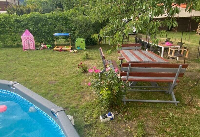 פנסיון Casa Bucataria Fonix