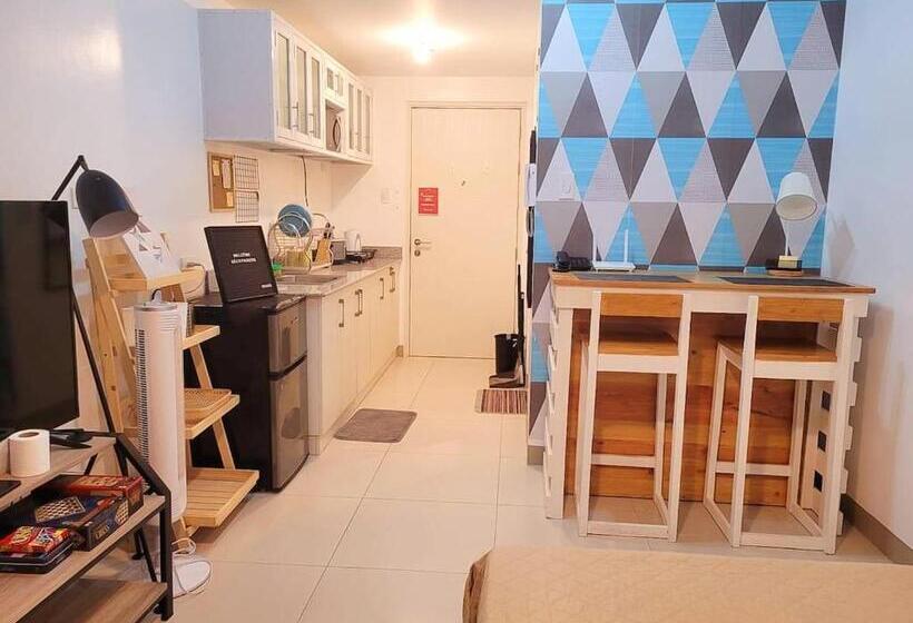 Tagaytay Staycation 1br W/ Balcony At Smdc Cool Suites