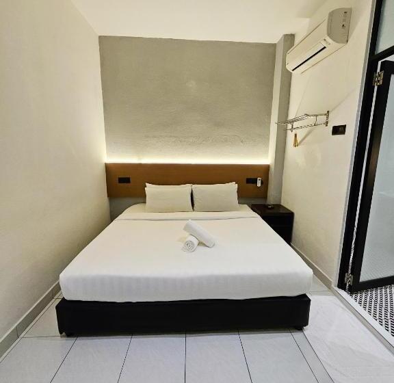 הוסטל Georgetown Inn By Sky Hive