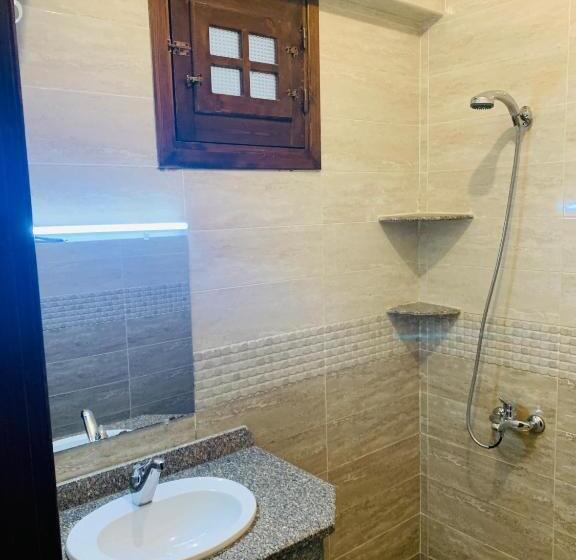 Relaxing 2 Bdrm With Strong Wi Fi And Private Garden