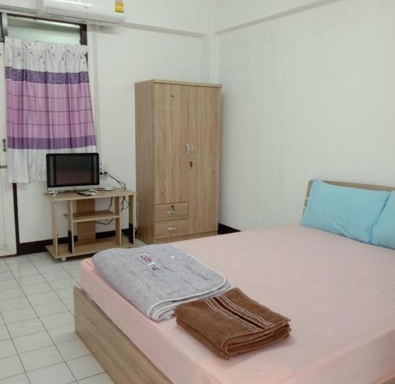 فندق Natcha Place Tu Rangsit