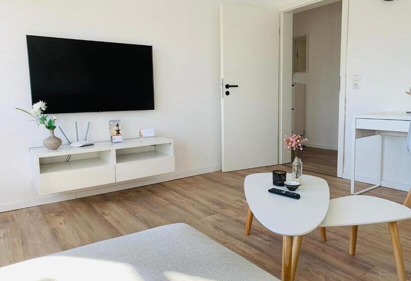Feddersen Living Kernsanierte Ferienwohnungen   Gemütlich   Netflix   Voll Ausgestattet   Zentral