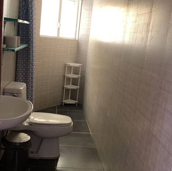 پانسیون Brisamar Guesthouse