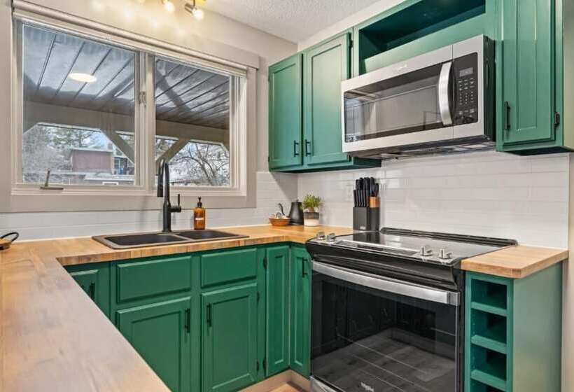 Nordic Village I Balcony & Bbq I Sleeps 17 I Tv