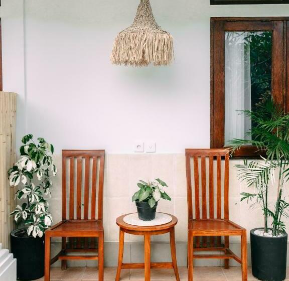 膳宿费 Aps House Canggu