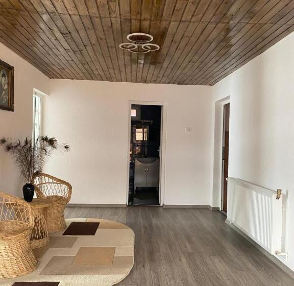 پانسیون Casa Blendea Daniela