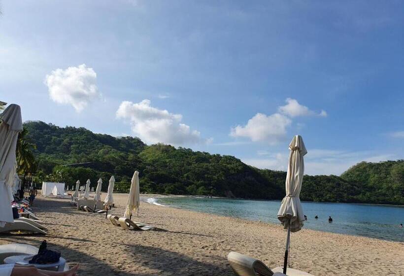 膳宿费 Pico De Loro Staycation