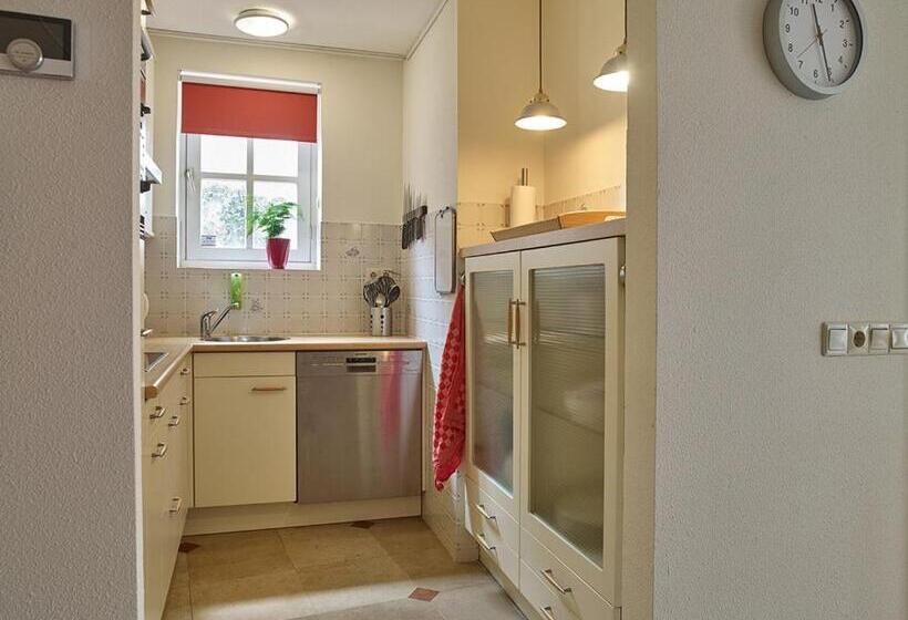 تختخواب و صبحانه Studio # Het Pauwennest