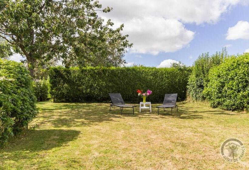 مبيت وإفطار Les Hirondelles Bleues