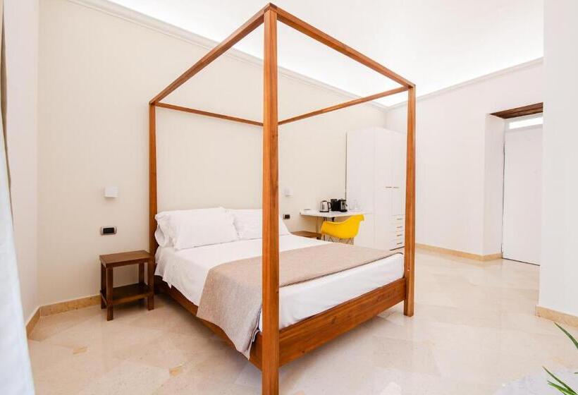 تختخواب و صبحانه Pompei Plaza