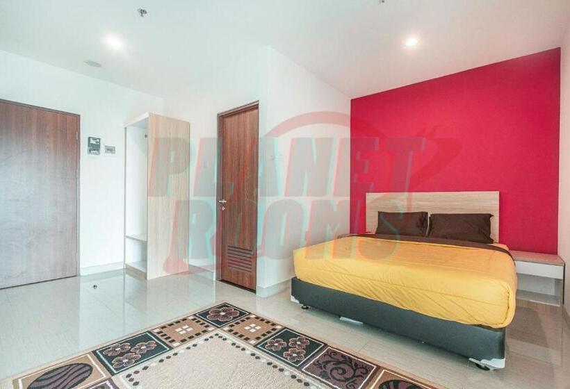 هتل 8rooms At Grand Kamala Lagoon