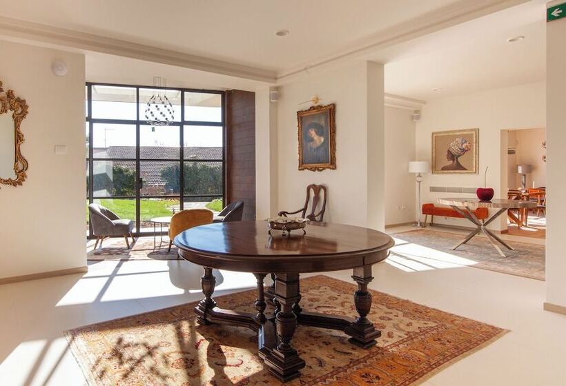 هتل Villa Francesca Relais