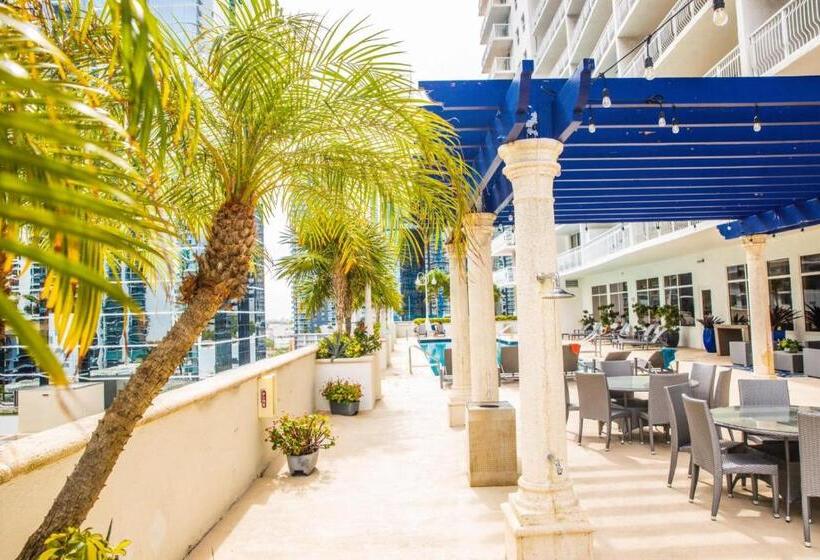Modern And Luxurious Brickell Studio