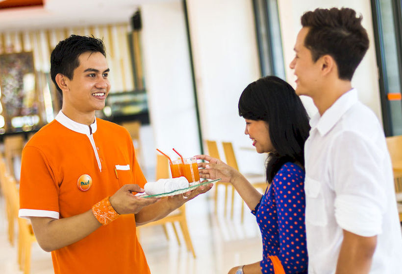 Harris Hotel Raya Kuta