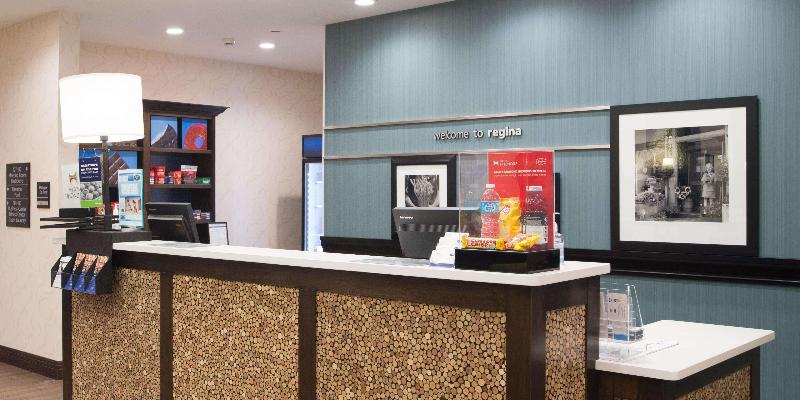 هتل Hampton Inn & Suites By Hilton Regina East Gate
