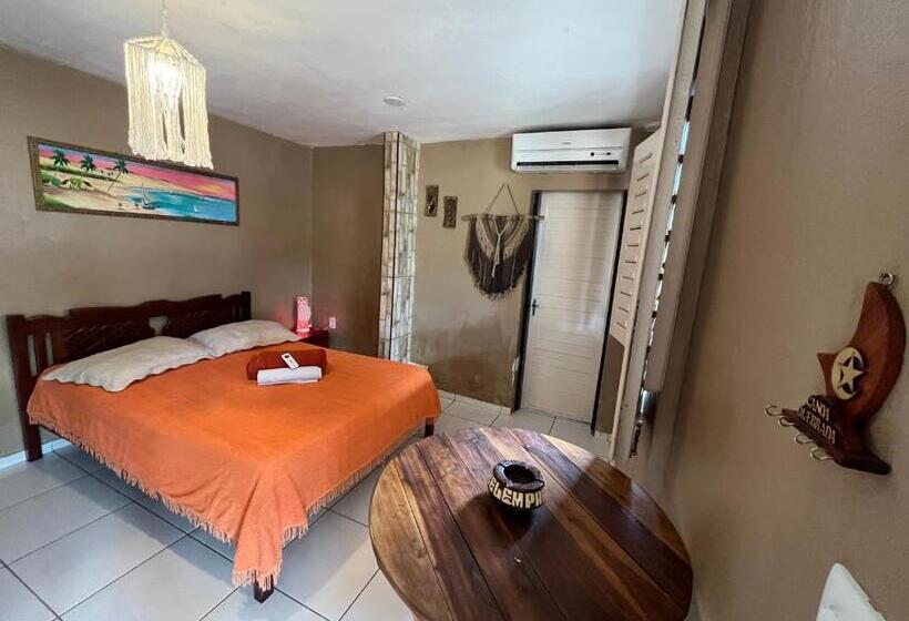 هاستل Canoa Roots Camping