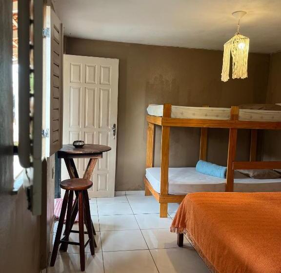 هاستل Canoa Roots Camping