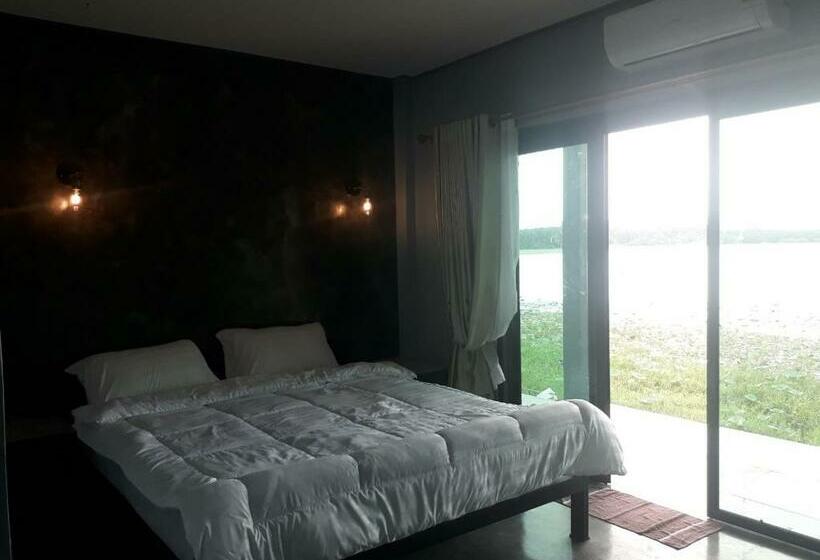 Отель บาย เดอะแดม คาเฟ่ แอนด์ ฟาร์มสเตย์ By The Dam Cafe And Farmstay