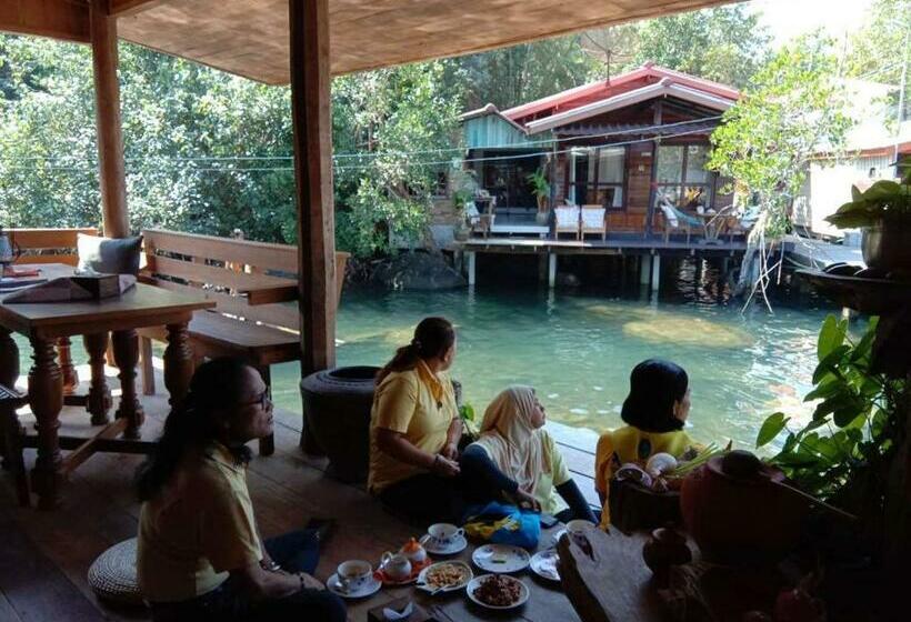 Пансион The Canale Boutique Stay Koh Kood