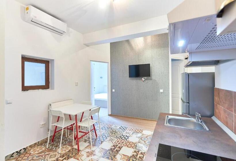 Stanford Aparthotel Gara De Nord