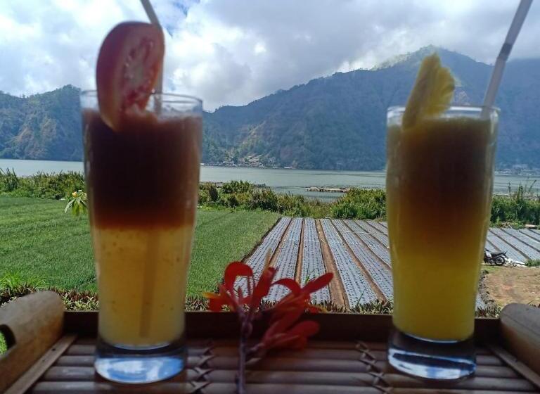 펜션 Lakeside Log Cabins