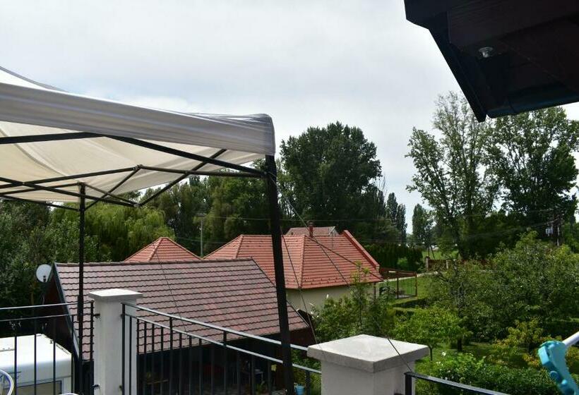 膳宿费 Sziget Vendégház