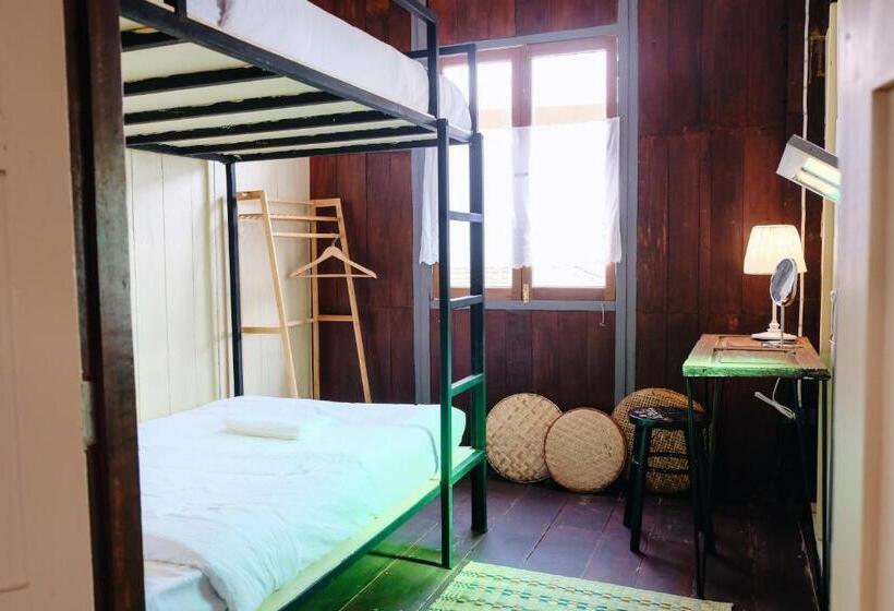住宿加早餐  บ้านเสงี่ยม มณี Baan Sa Ngiam Manee