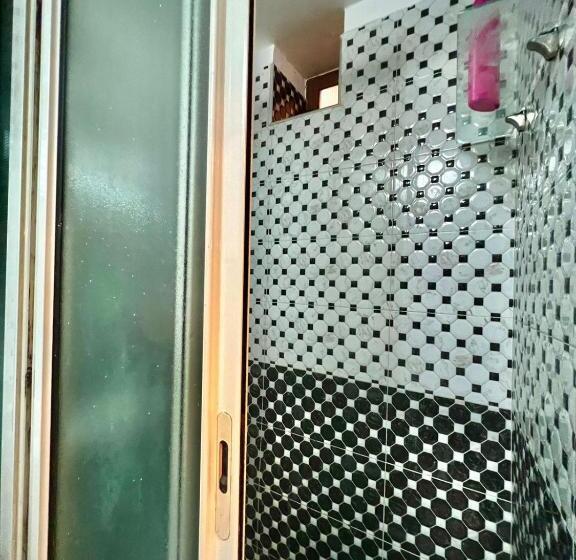 تختخواب و صبحانه Dar Bennis 2