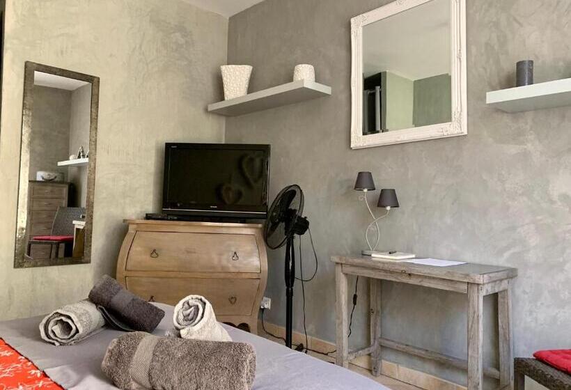 住宿加早餐  Villa Fiora Chambre