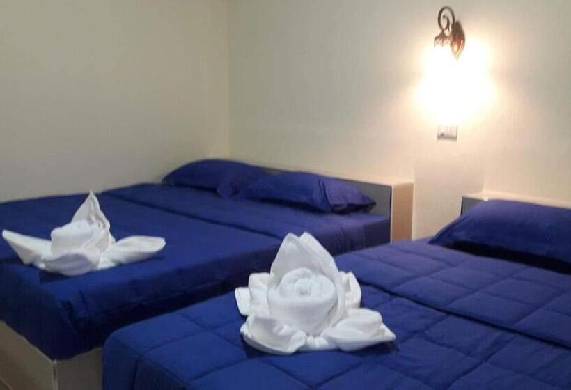 Lung Pod 9 Resort