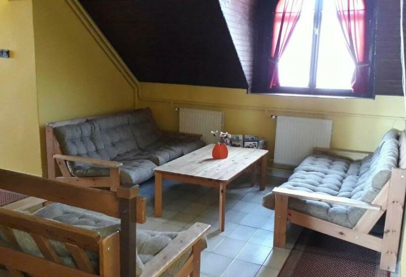 Пансион Centrum Apartman