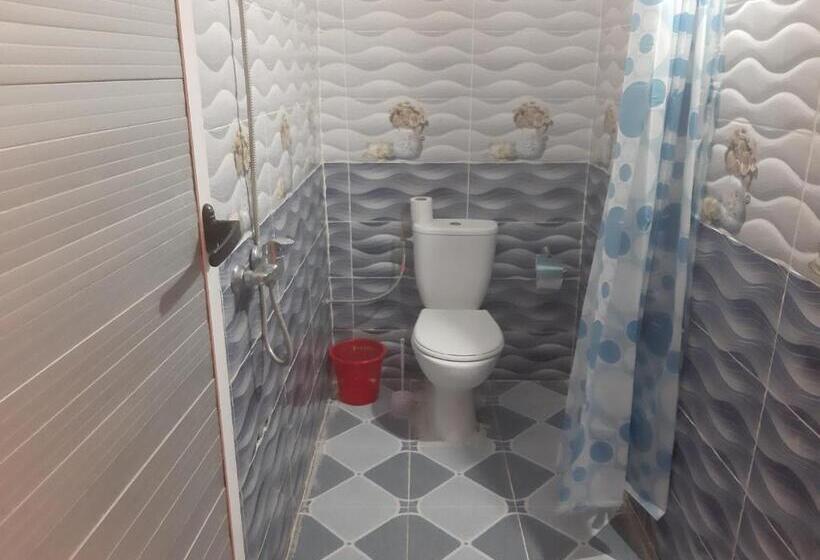 تختخواب و صبحانه Guests House