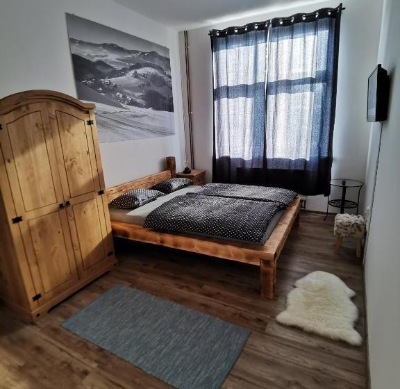 بنسيون Penzion Loučka Bystřice