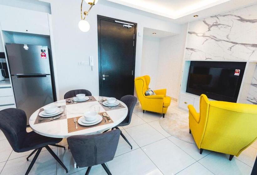 Stay @ Almas Puteri Harbour