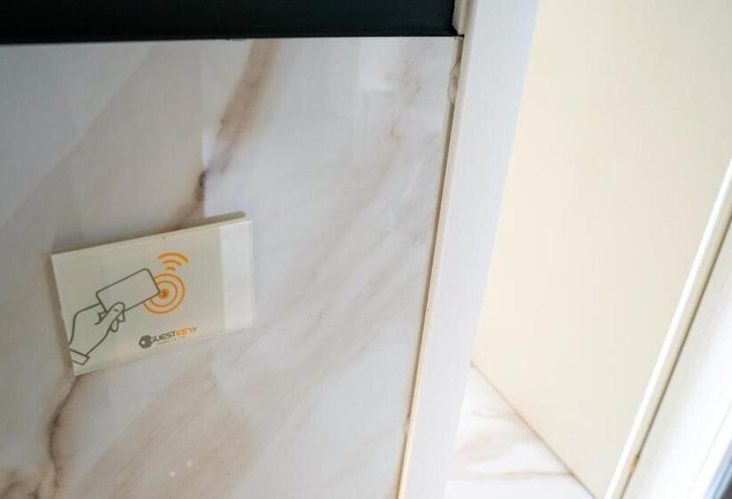 تختخواب و صبحانه élite Rooms