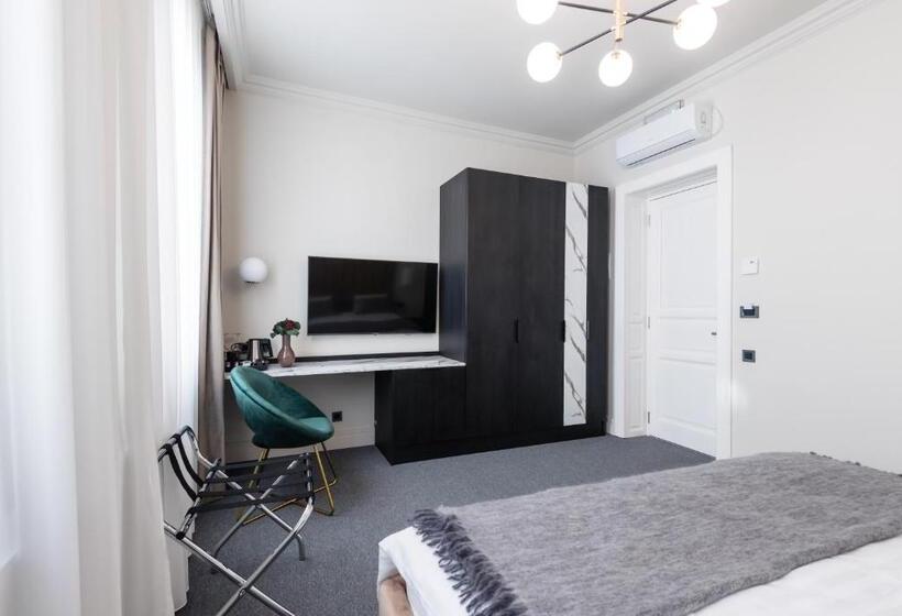 Highline Downtown Aparthotel Oldtown Unirii Square