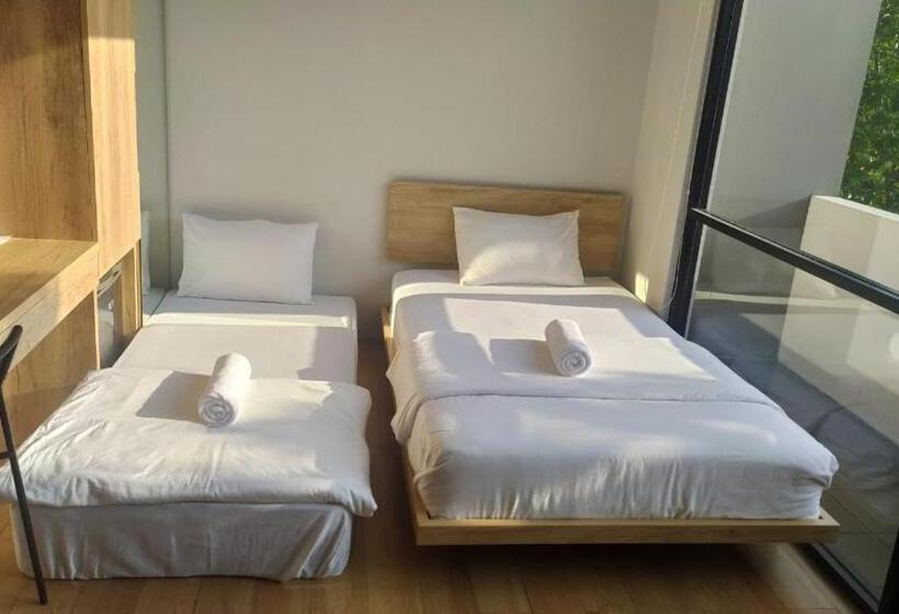 هتل Hm Social Karawaci