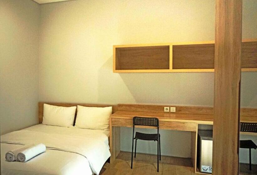 هتل Hm Social Karawaci