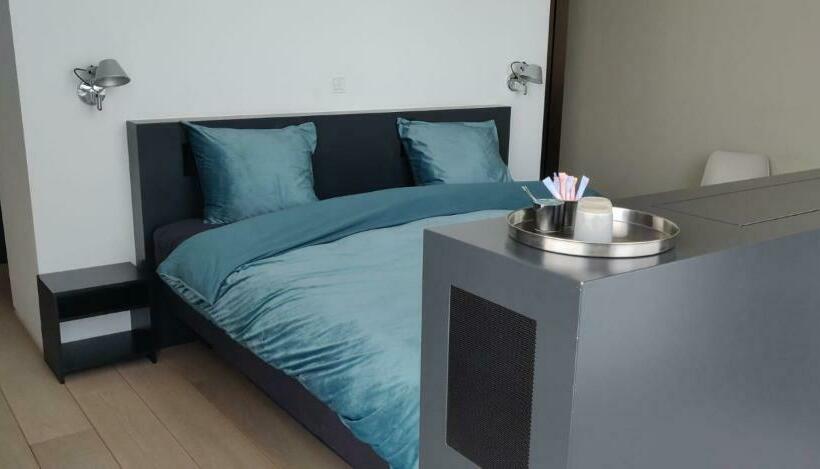 Bed and Breakfast Bed & Wellness Boxtel, Luxe Kamer Met Airco En Eigen Badkamer, Ligbad