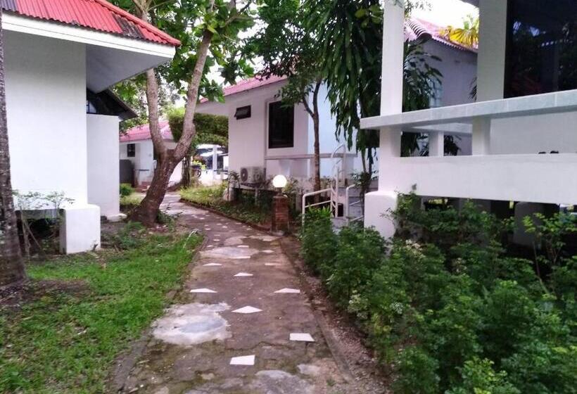 هتل Laytrang Pakmeng Marina Spa And Resort