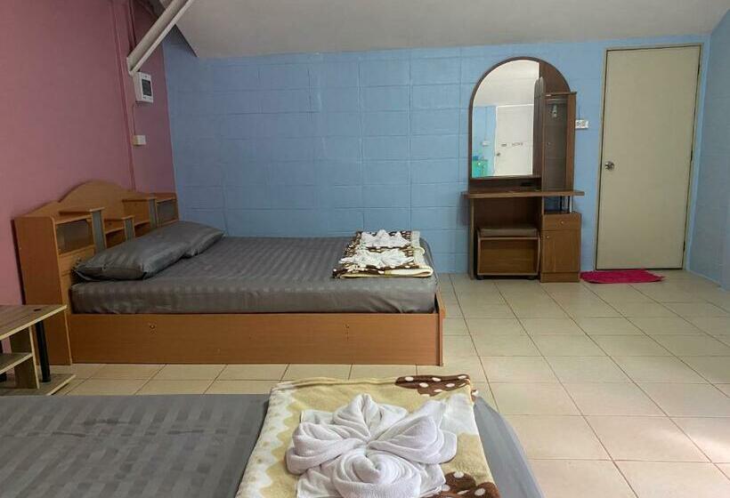 בית מלון כפרי ทับศิลารีสอร์ท Tubsila Resort