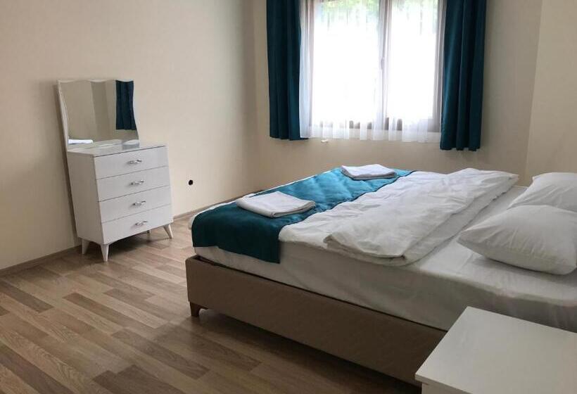 Mavi̇ Köşk Uzungöl