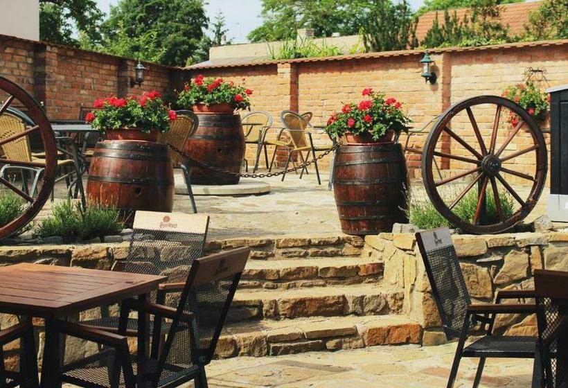Пансион Penzion A Restaurace U Kalendů