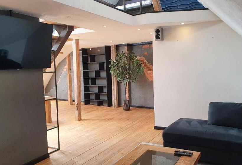 Posti Apartment
