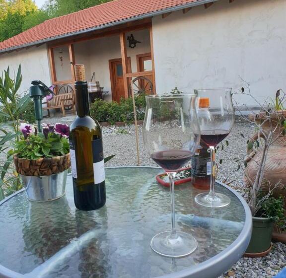 تختخواب و صبحانه Chrom Ranch Reiterhof