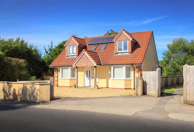 مبيت وإفطار Cleeves Cottage