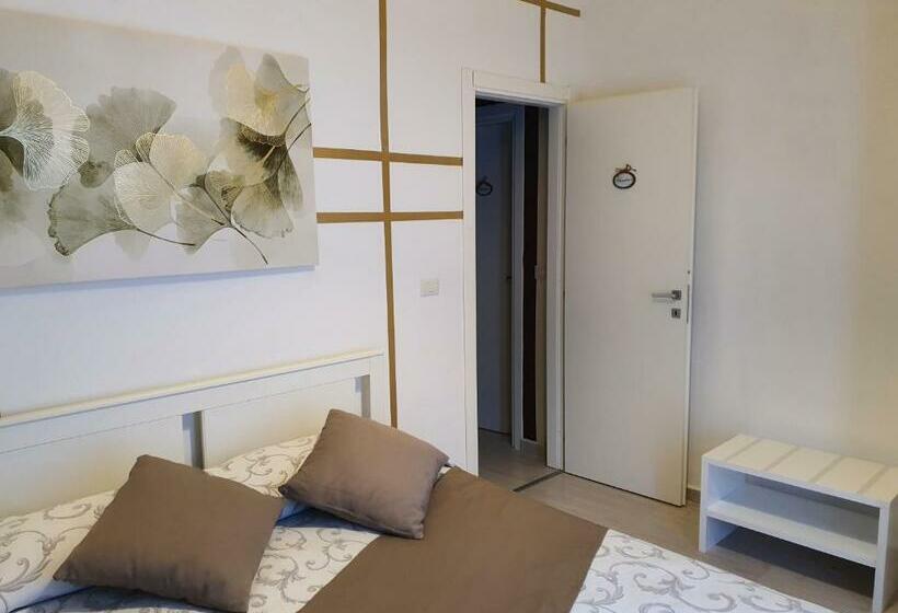 مبيت وإفطار Le Finestre Sulla Piazza