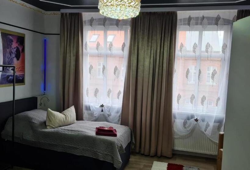 Best Preis  Gold Suite  Mit Netflix, Self Check In, Ebike Ladestation, Fahrradraum, Wlan, Netflix Un