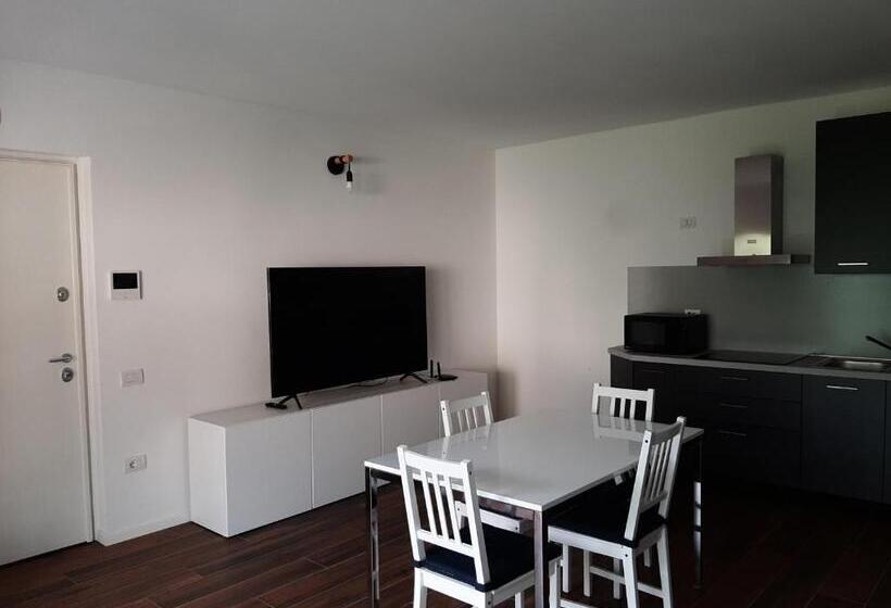 Garda Family & Solarium